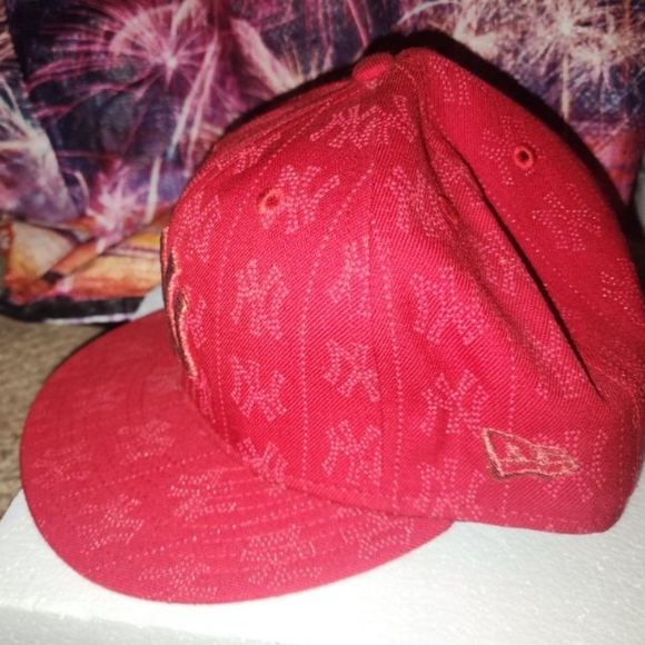 🔥😎 Pure Blood Red NY Yankees New Era Fitted, 7 5/8", 59Fifty 😎🔥 - Picture 3 of 5
